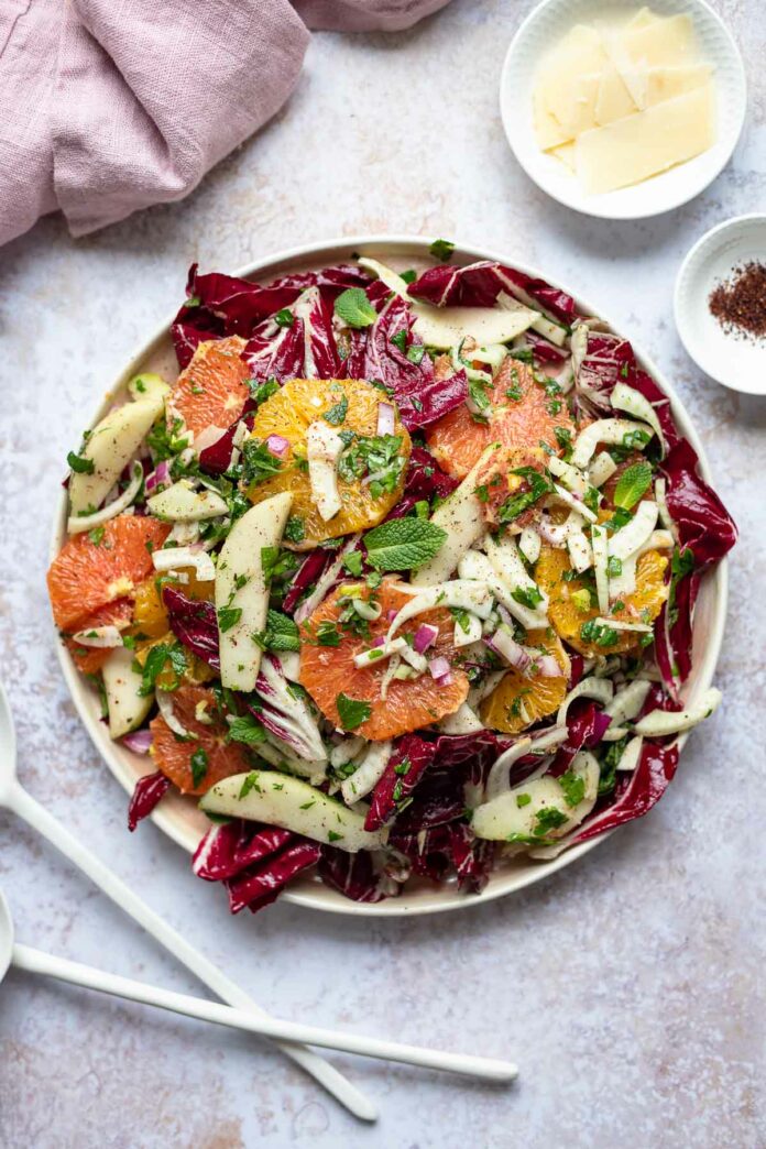 Radicchio-Fenchel-Salat mit Orangen & Birne Rezept