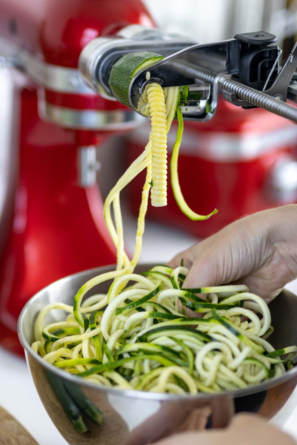 Zucchini Noodles mit KitchenAid Spiralschneider Aufsatz