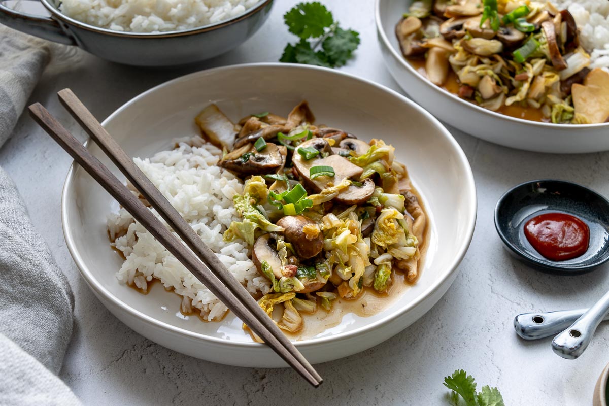 Asiatische Pilzpfanne - Stir-Fry mit Pilzen | Rezept | Elle Republic