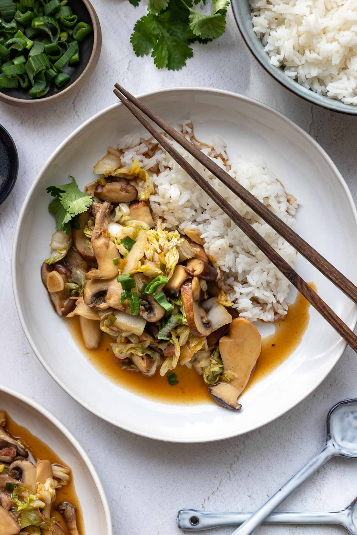 Asiatische Pilzpfanne - Stir-Fry mit Pilzen | Rezept | Elle Republic