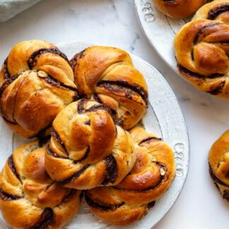 Babka - Hefezopf-Brötchen mit Schokolade