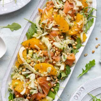 Salat mit Räucherlachs, Orange und Fenchel Rezept
