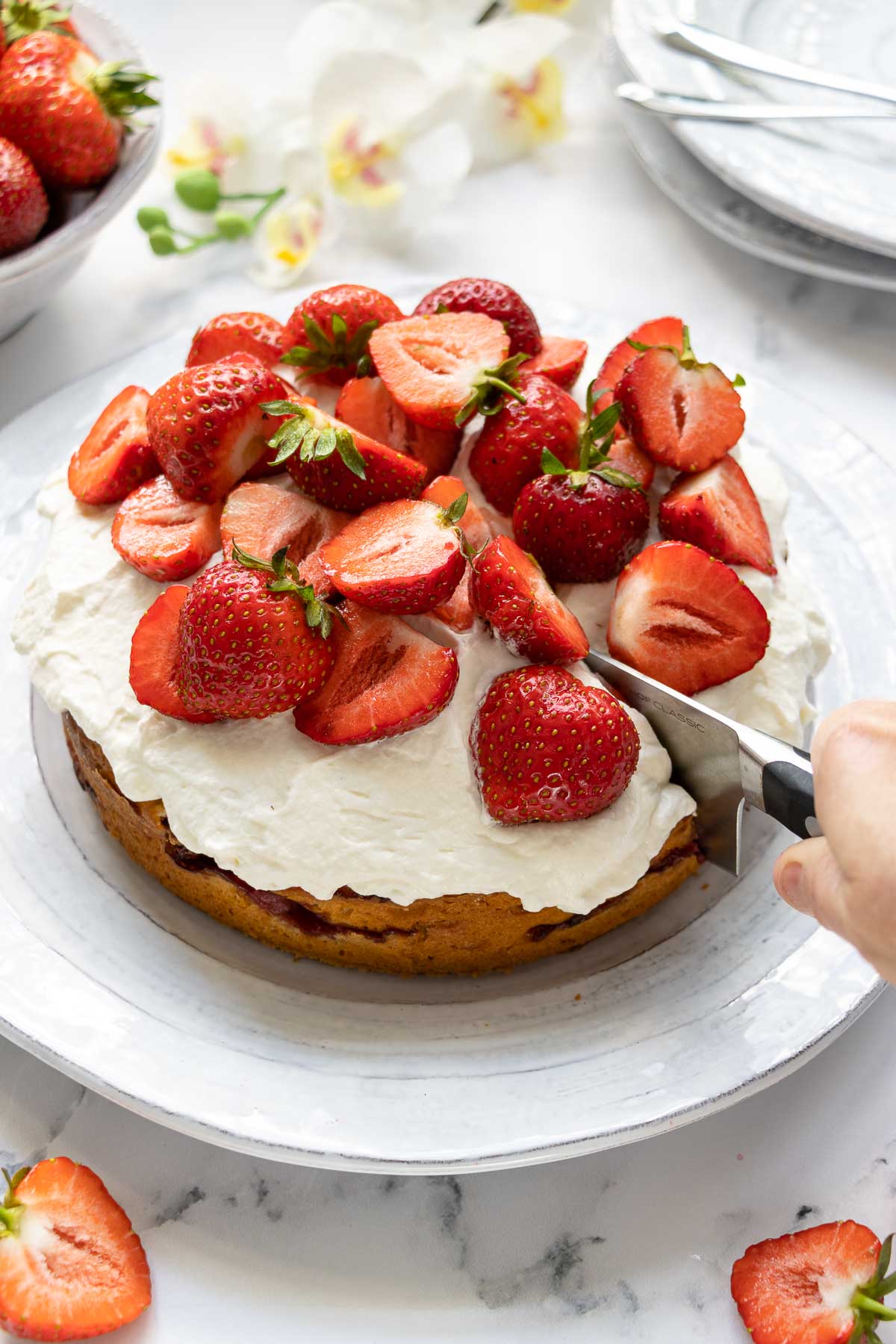 Lemon Yoghurt Cake with Strawberries