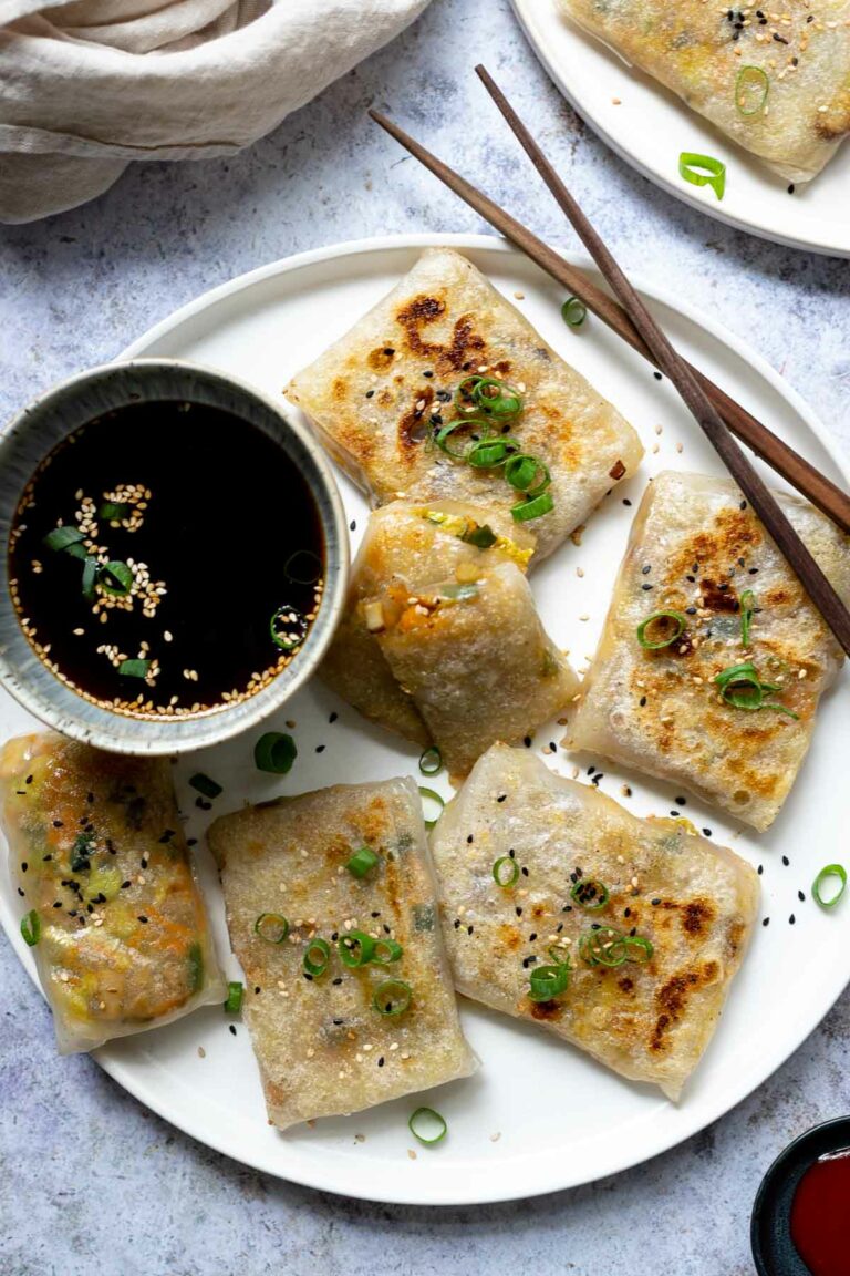 Reispapier Dumplings mit Pilze und Gemüsefüllung 