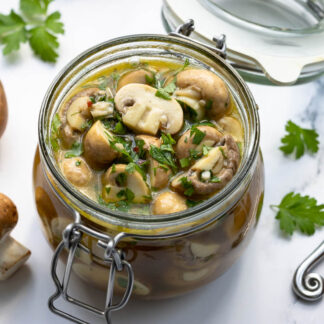 Eingelegte Champignons (Antipasti Rezept)