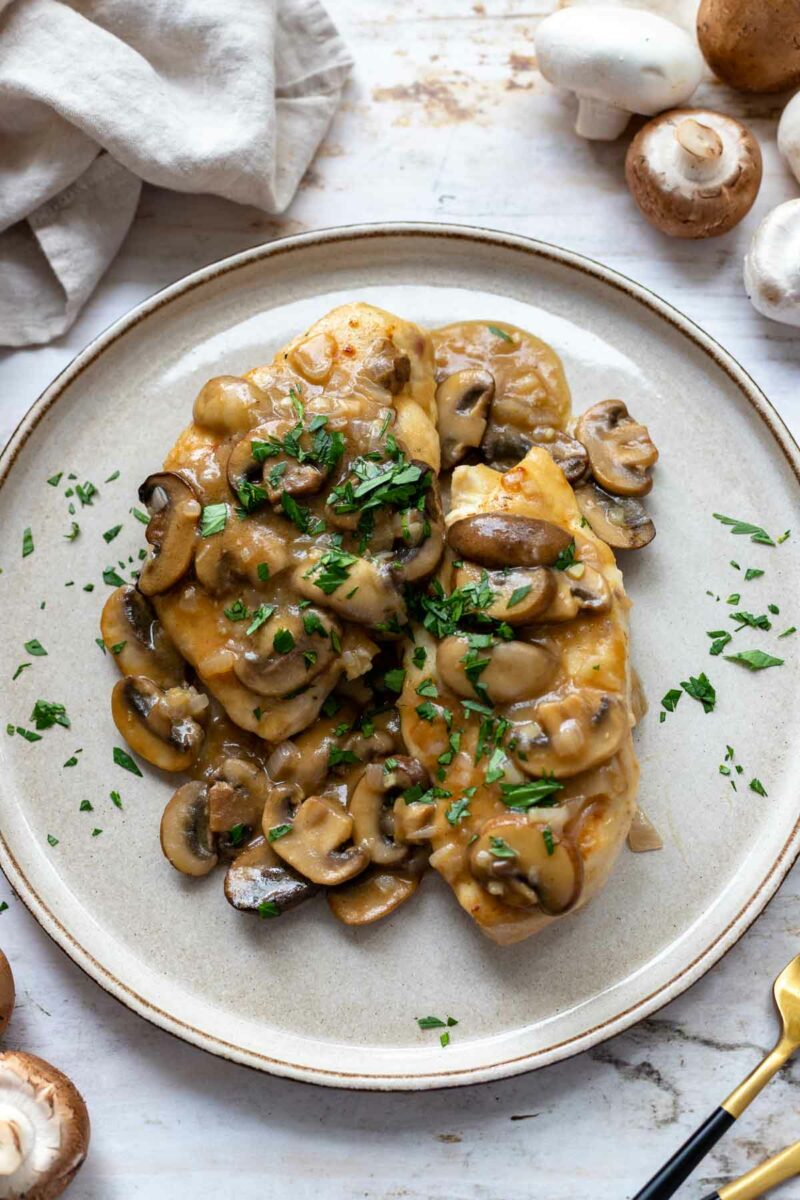 Marsala-Hähnchen mit Champignons | Rezept | Elle Republic