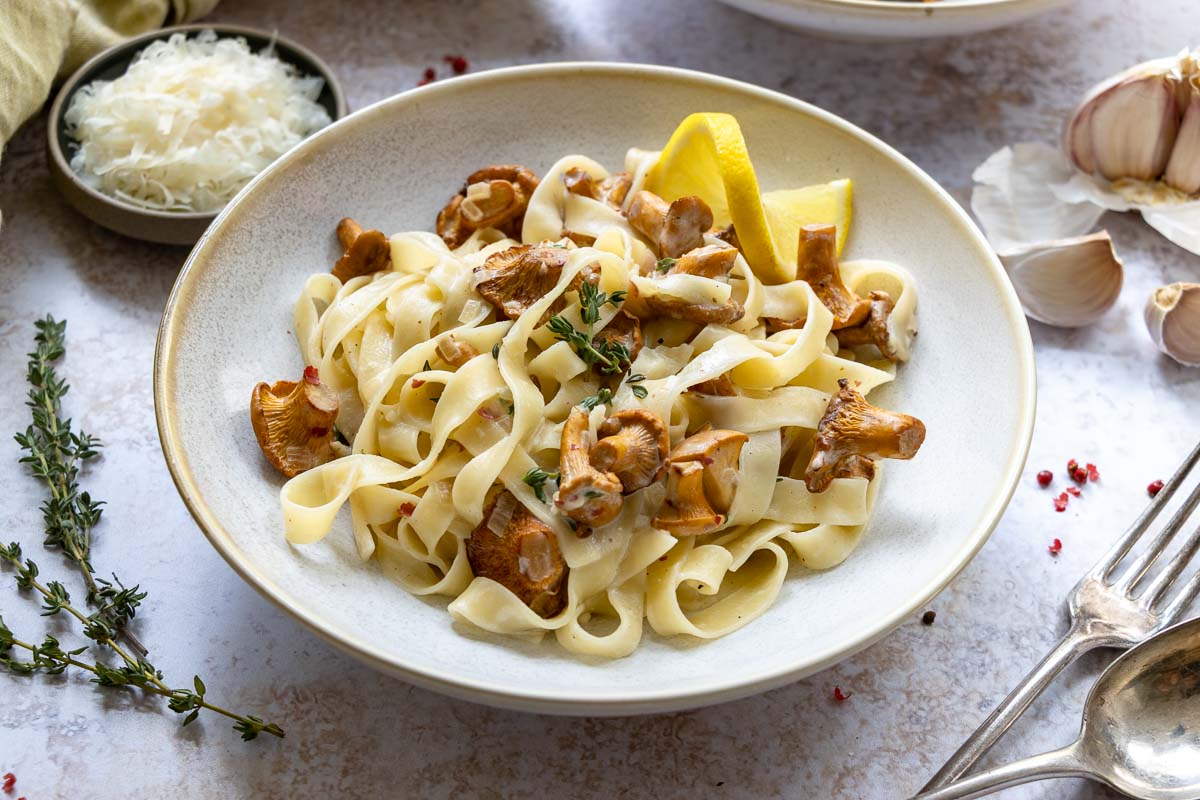 Esitellä 52+ imagen chanterelle pasta jamie oliver abzlocal fi