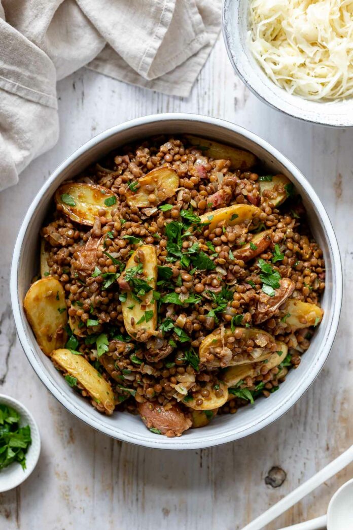 Linsen-Salat mit Ofenkartoffeln