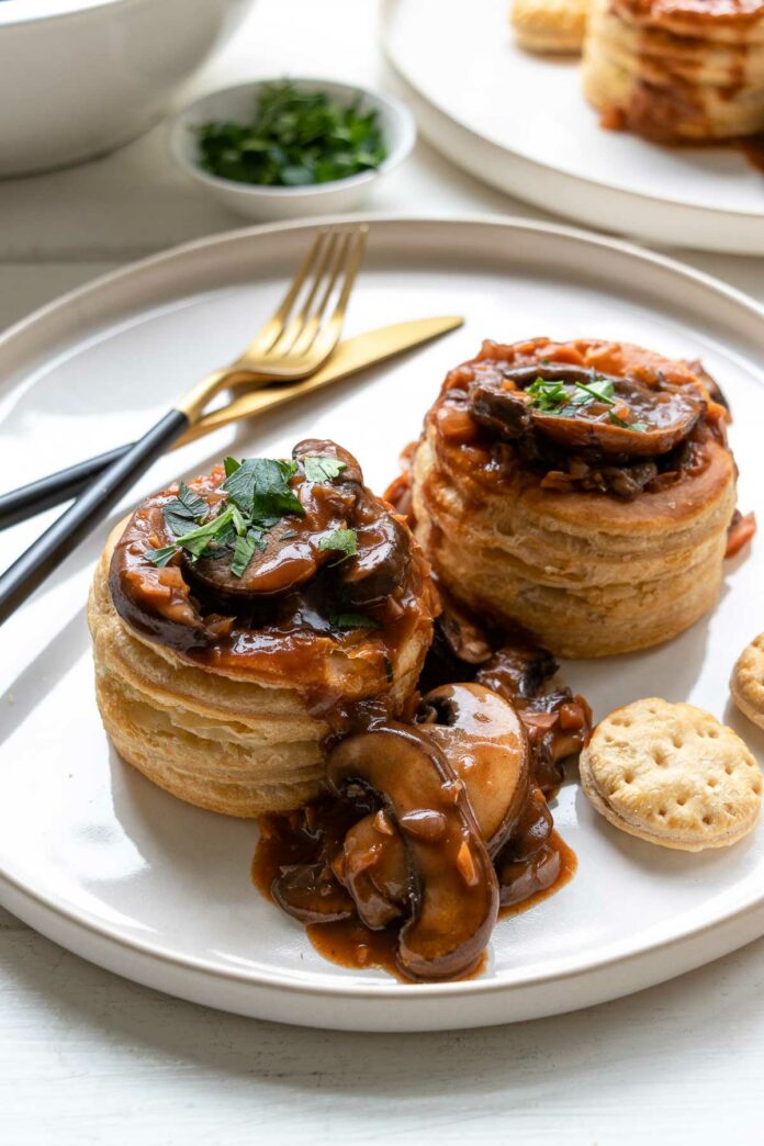 Pilzgulasch à la Bourguignonne