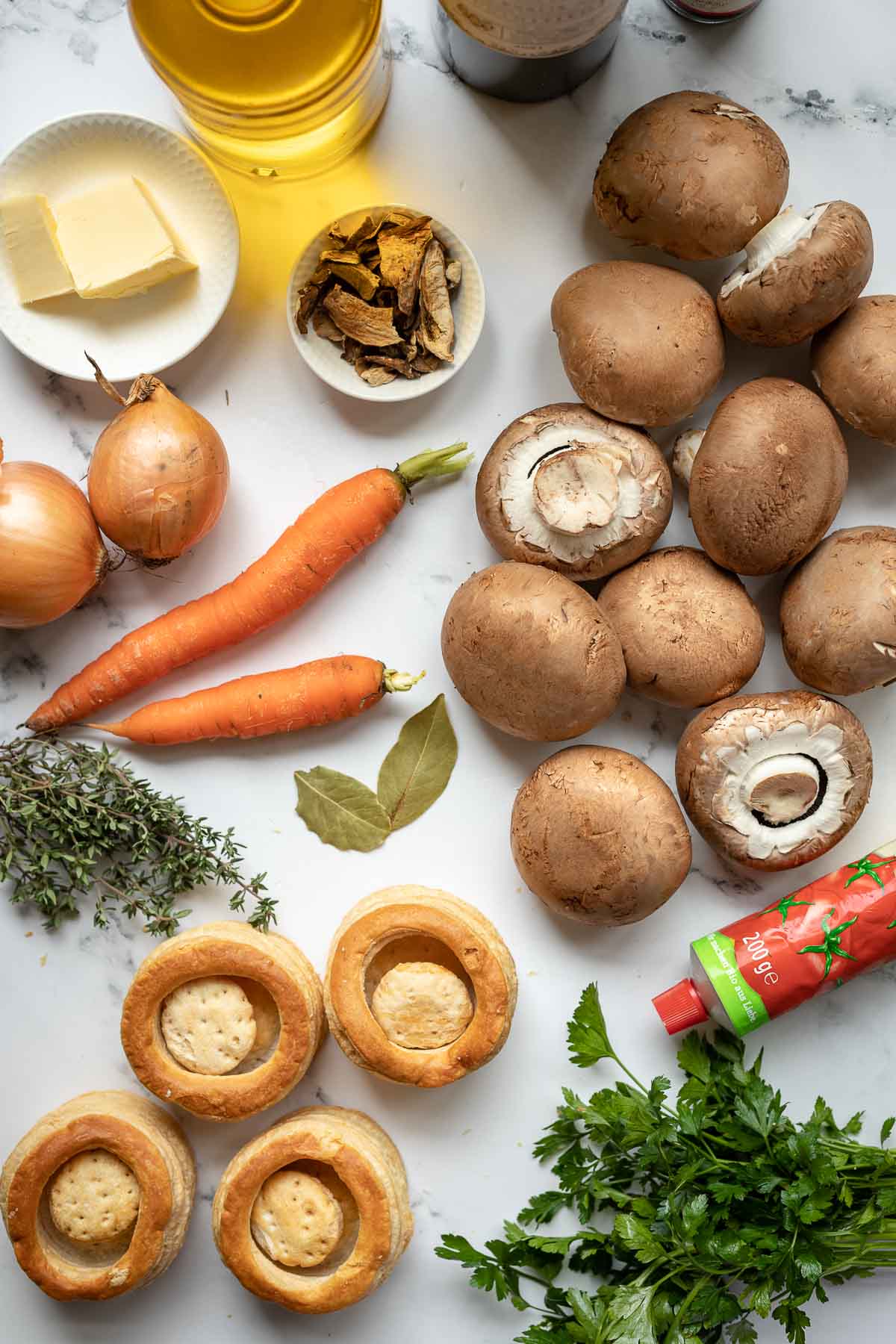 Ingredients for mushroom gulash