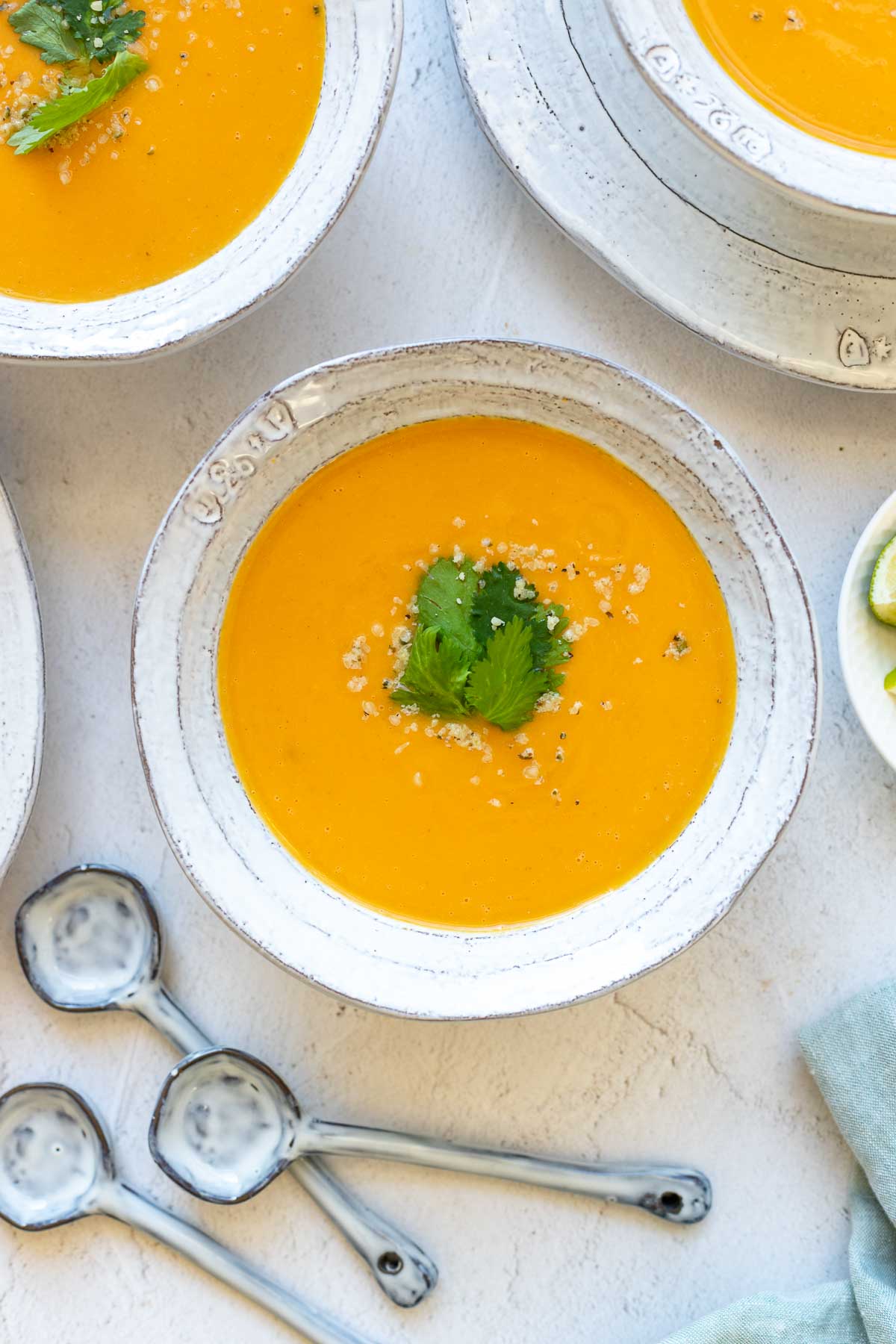 Thai Süßkartoffelsuppe Rezept mit Kokosmilch und Zitronengras