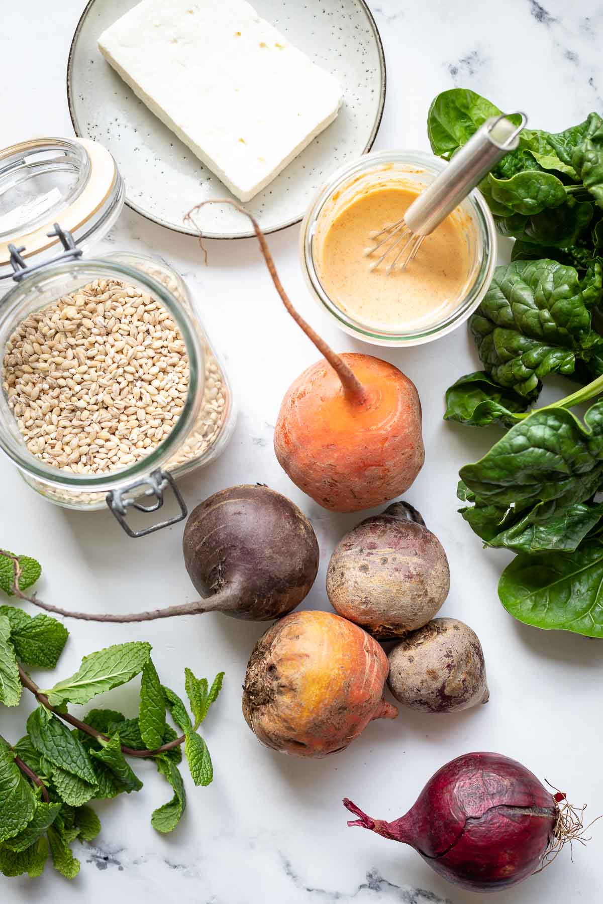 Zutaten für Graupensalat mit Rote Bete