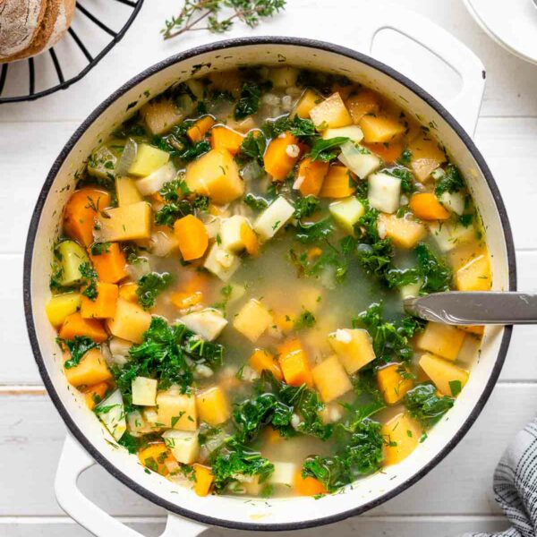 Steckrübensuppe - vegetarisches Eintopf Rezept | Elle Republic