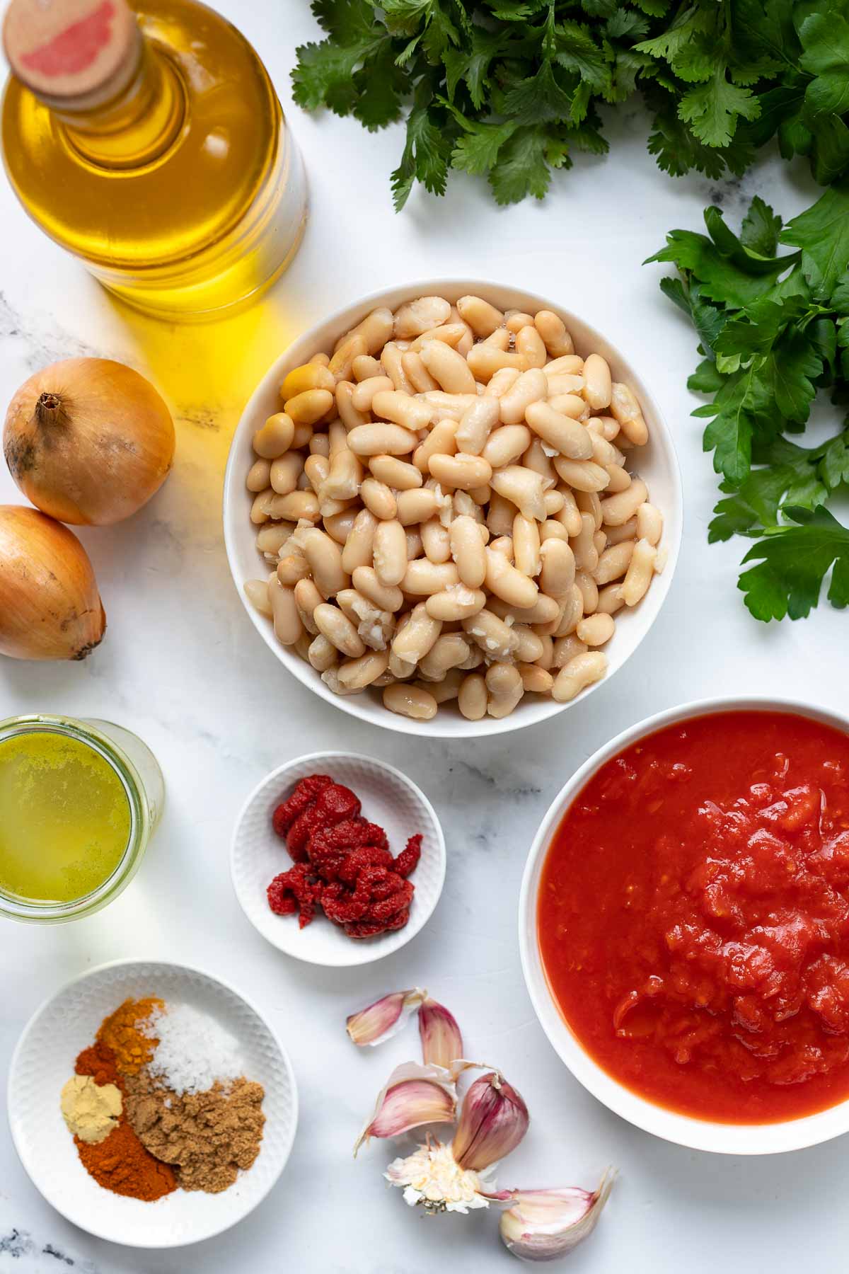 Zutaten für Bohneneintopf mit Tomaten