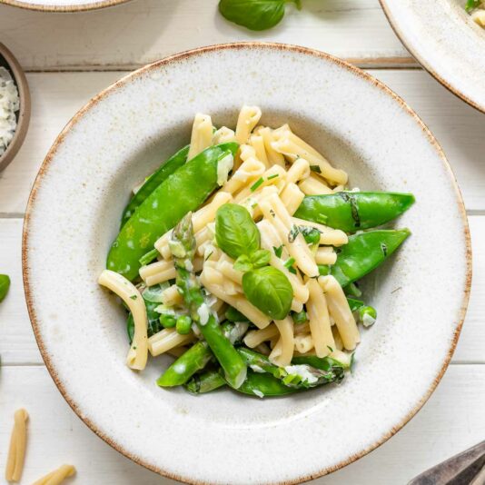 Pasta Primavera (Frühlings-Gemüsepasta) | Rezept | Elle Republic