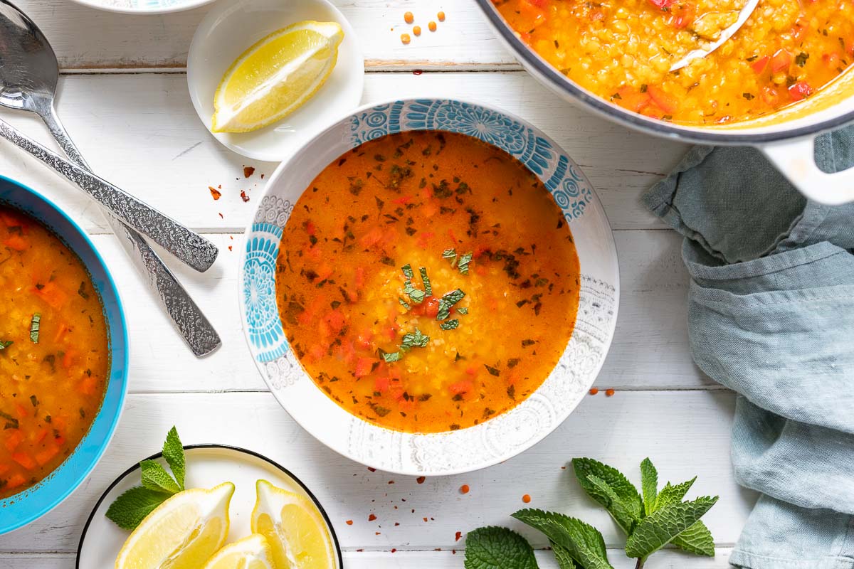 Spicy Red Lentil Soup with Bulgur, Red Pepper & Mint
