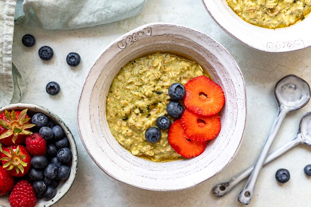 Vegane Matcha Porridge Rezept