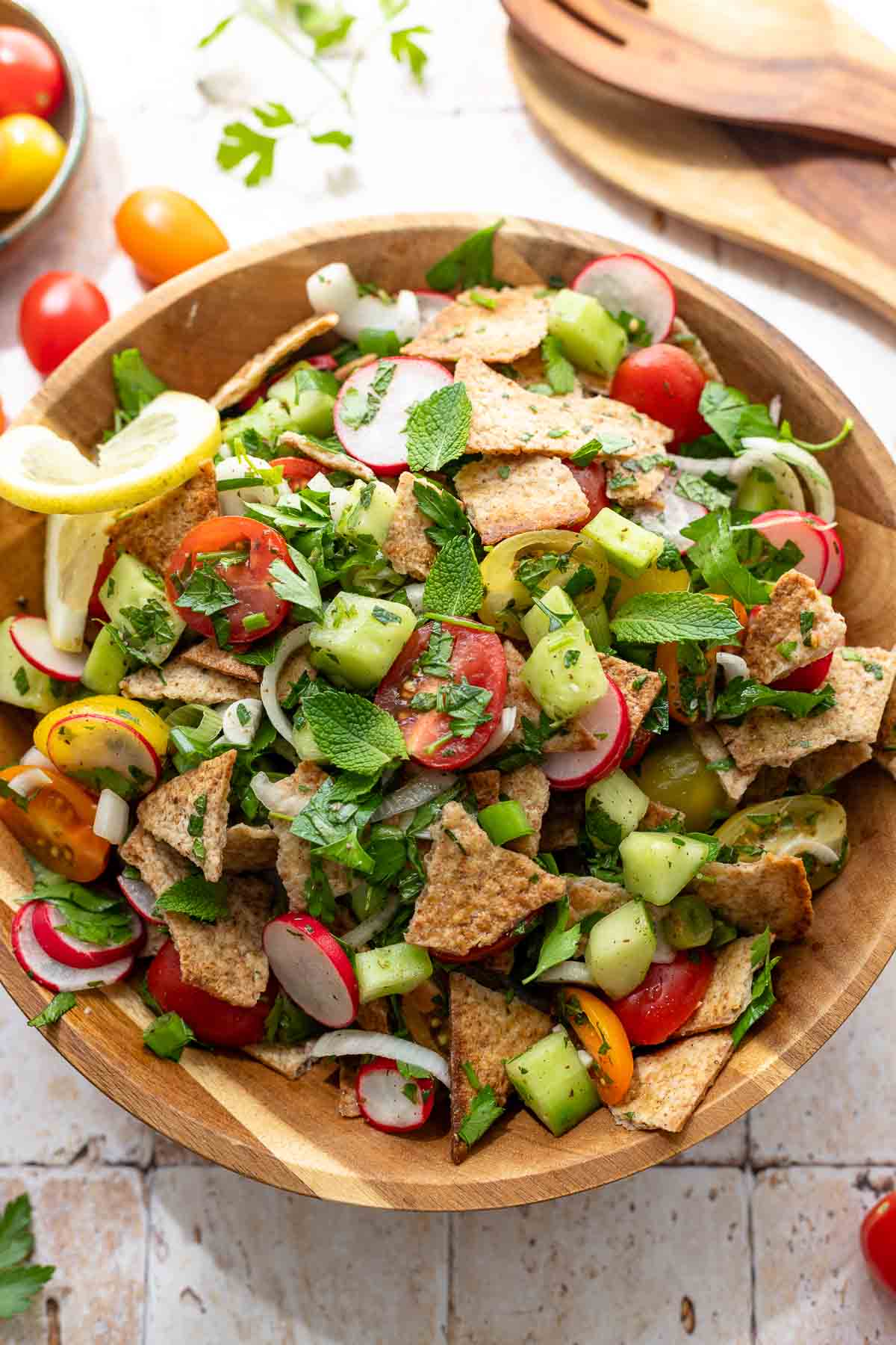 Fattoush Salat Rezept (Libanesischer Brotsalat)