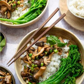 Geröstete Miso-Pilze Rezept mit Frühlingszwiebeln