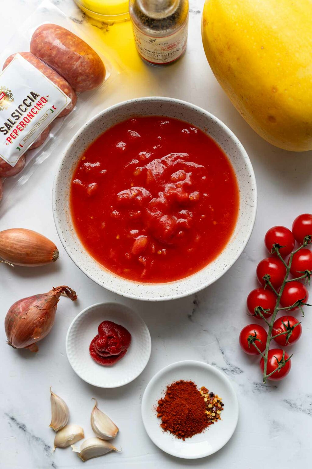 Spaghettikürbis Rezept mit Salsiccia Ragu | Elle Republic