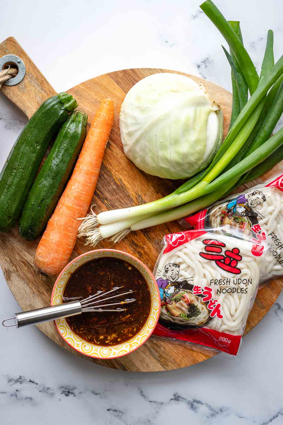 Zutaten für Udon Noodles Rezept mit Gemüse