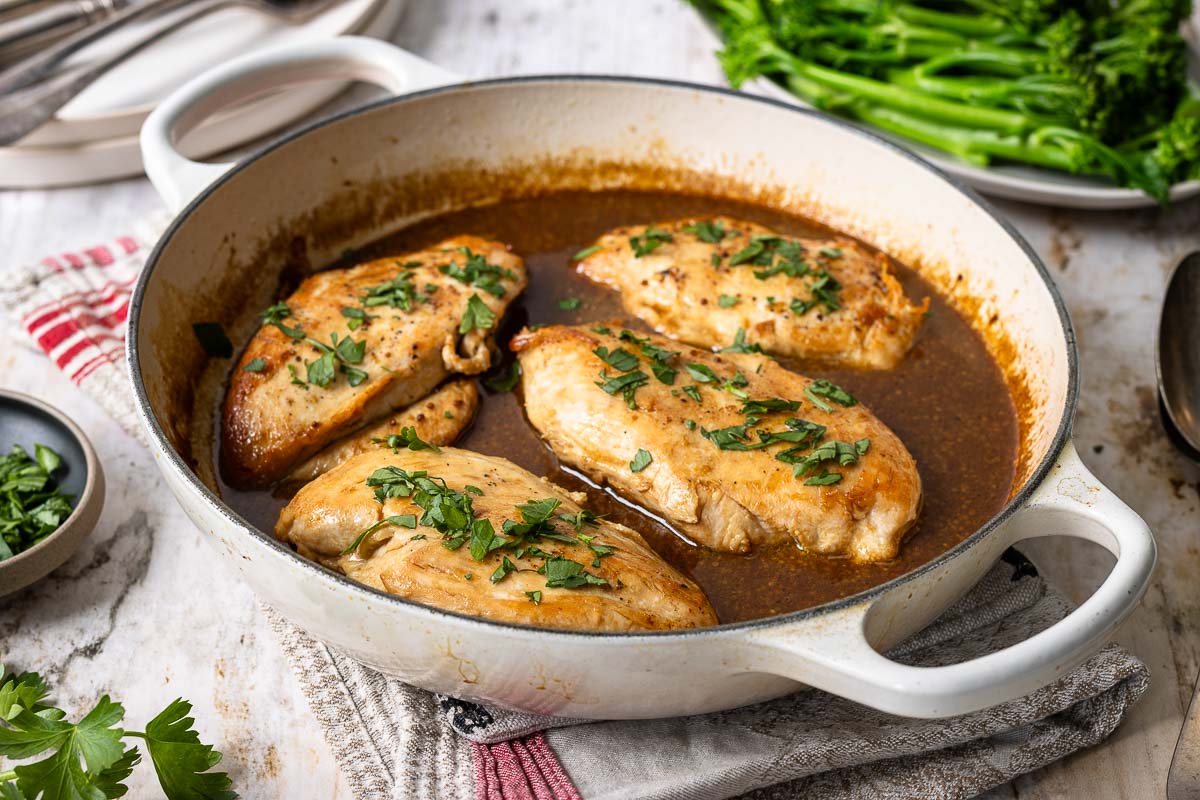 Easy Maple Mustard Chicken Recipe – Quick Skillet Dinner 