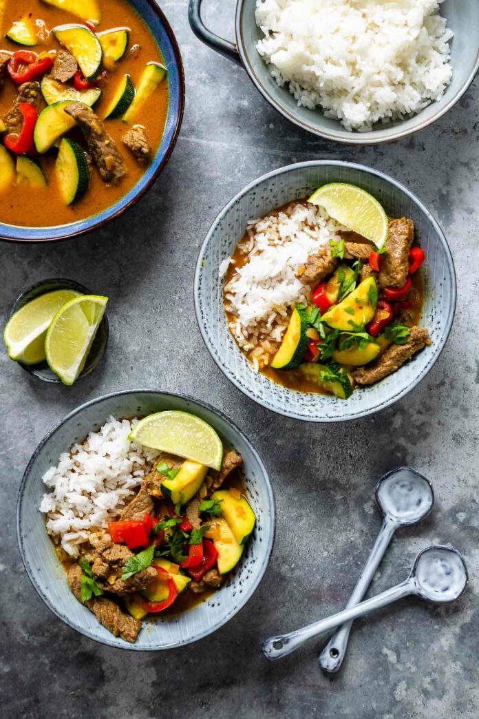 Thai-Curry mit Rindfleisch und Gemüse Rezept