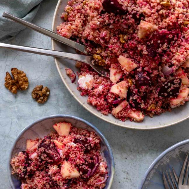 Rote Bete Quinoa Salat Rezept mit Feta, Walnüssen und Walnuss-Vinaigrette