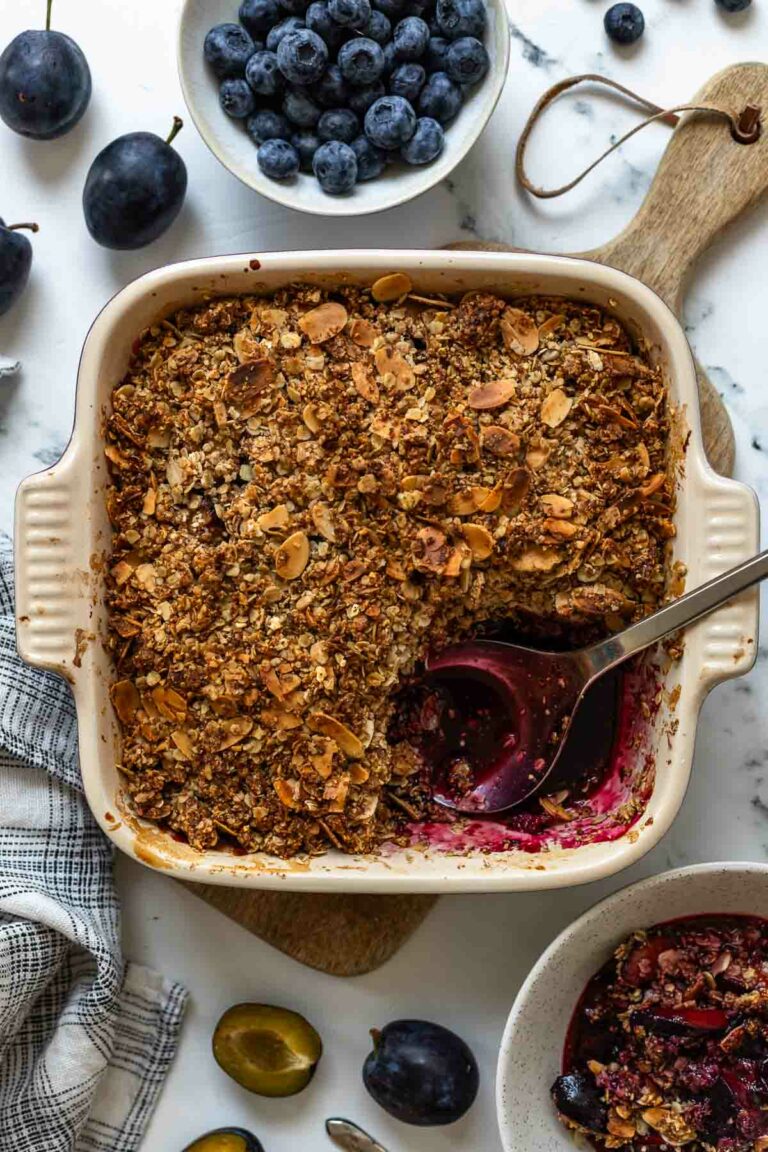 Zwetschgen Crumble mit Haferflocken Rezept