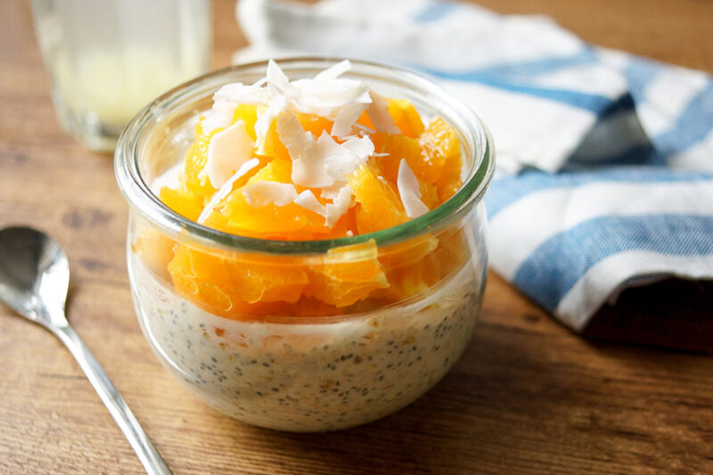 Overnight Oats Grundrezept mit Kokos und Orangen