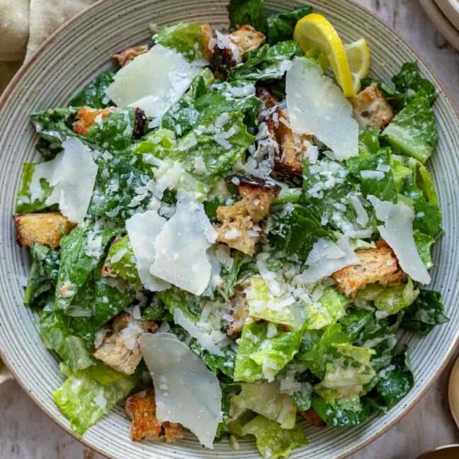 Caesar Salad mit Cremiges Caesar Dressing ohne Ei