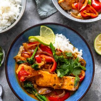 Thai Curry mit Lachs und Kokosmilch Rezept