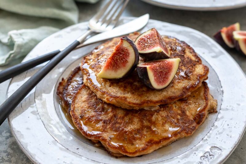 Whole Wheat Pancakes with Oats