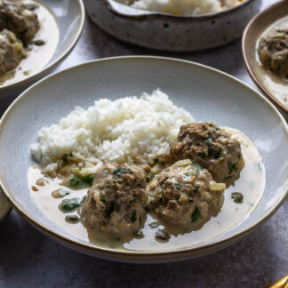 Königsberger Klopse mit Kalb - Einfaches Rezept serviert mit Reis