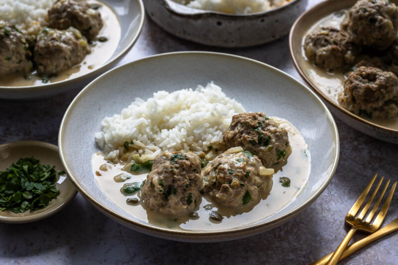 Königsberger Klopse mit Kalb - Einfaches Rezept serviert mit Reis