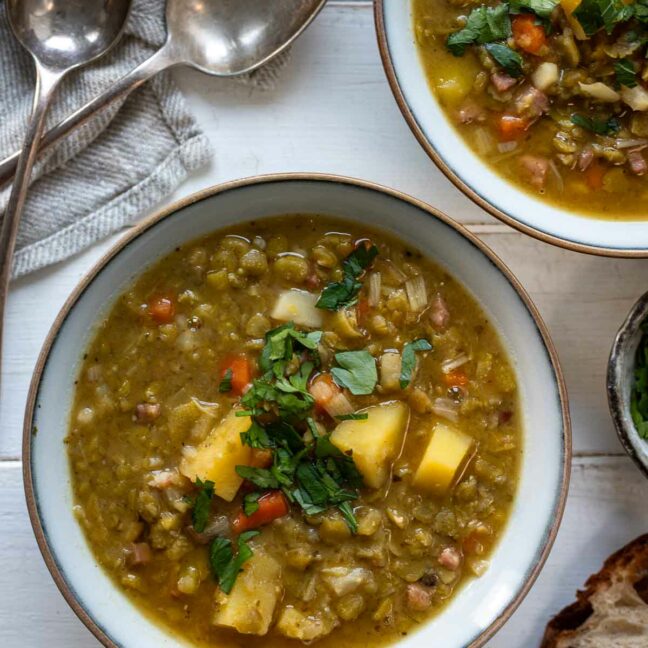 Erbsensuppe - Omas Klassiker Rezept