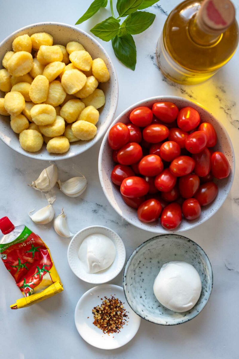 Zutaten für Rezept mot Gnocchi, Tomaten und Burrata Käse