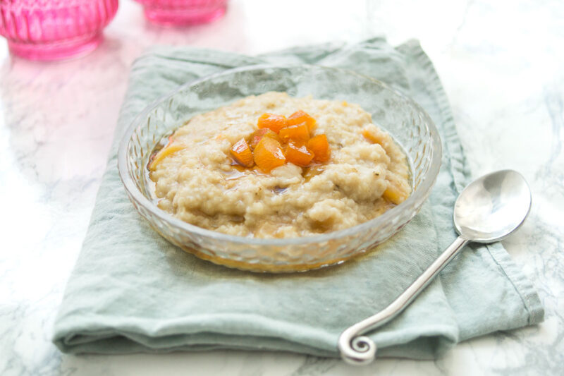 Kokos Porridge mit Aprikosen und Reis-Kokos Drink Rezept