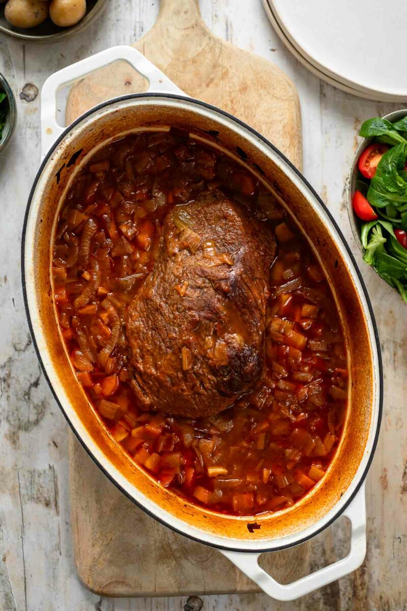 Rinderbraten - klassisches Rezept mit Schmorgemüse