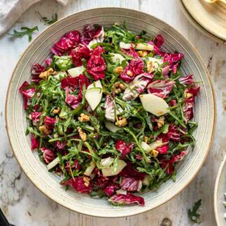 Rucola Salat mit Birne Rezept und Radicchio und Walnuss