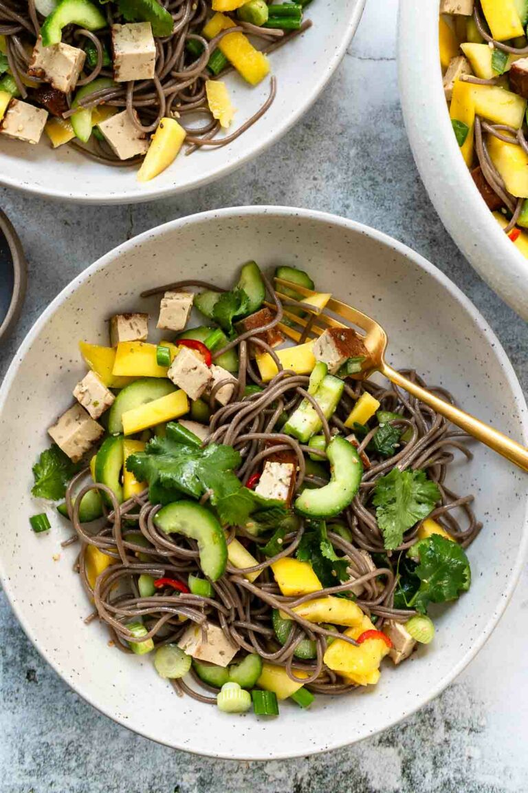 Soba Nudelsalat mit Mango und Tofu | Rezept | Elle Republic Soba Nudelsalat mit Mango und Tofu | Rezept | Elle Republic