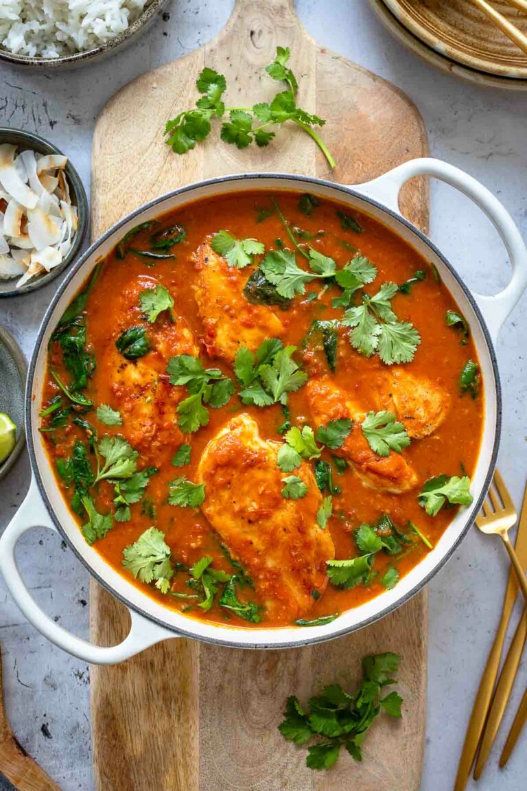 Curry mit Hähnchen und Kokos (Einfaches Thai Curry) | Elle Republic