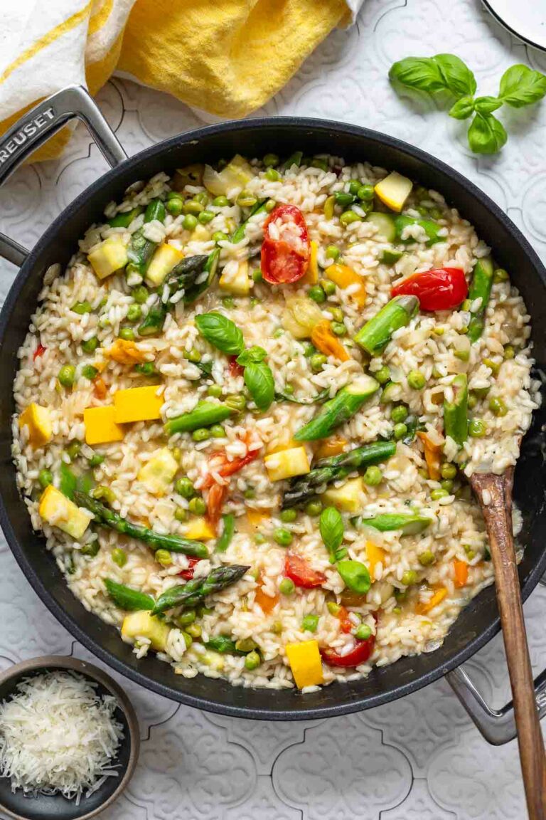Gemüserisotto (Risotto Primavera) Rezept mit grüner Spargel, Zucchini, Erbsen und Tomatp