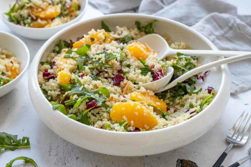 Quinoa-Salat mit Orangen Rezept mit Rucola und Radicchio