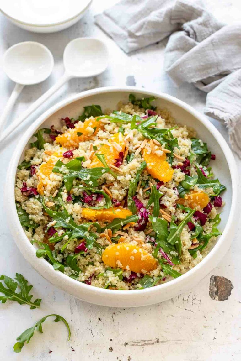 Quinoa-Salat mit Orangen Rezept mit Rucola und Radicchio