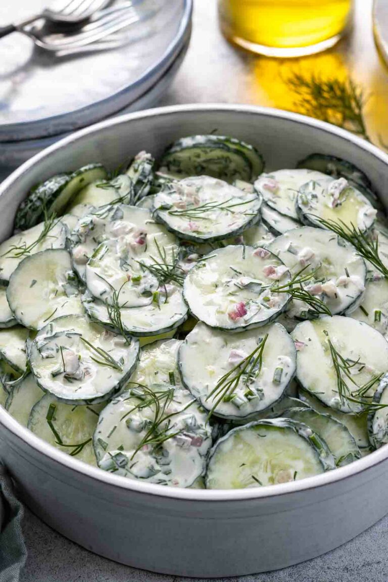 Gurkensalat mit Joghurt Dressing Rezept