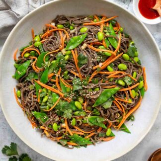 Soba-Nudel-Salat mit Miso Dressing