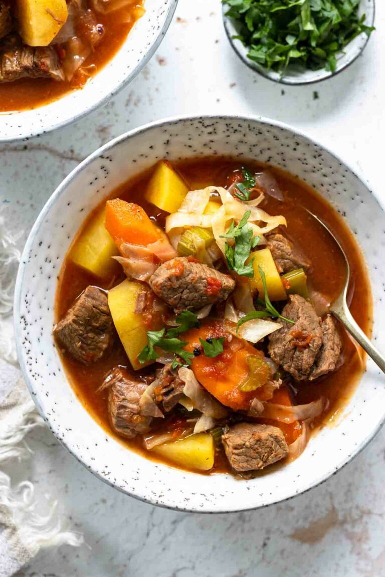 Bauerntopf Rezept mit Rindergulasch und Gemüse