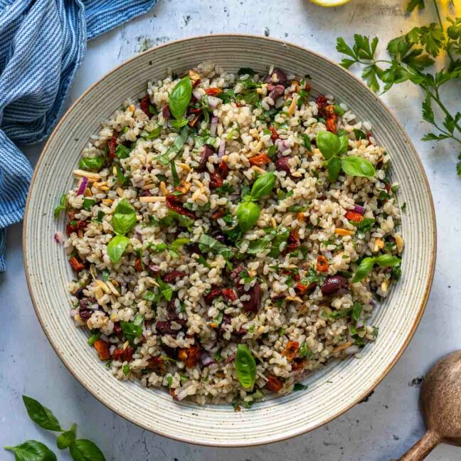 Italienischer Reissalat Rezept mit Oliven & getrockneten Tomaten