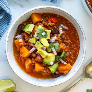 Lentil Chili with Butternut Squash Linsen-Chili mit Kürbis